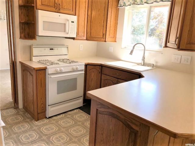 2112 E Kathy Dr, Sandy, UT 84092 — photo 5