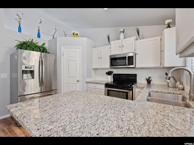 8252 S 560 E, Sandy, UT 84070 — photo 8