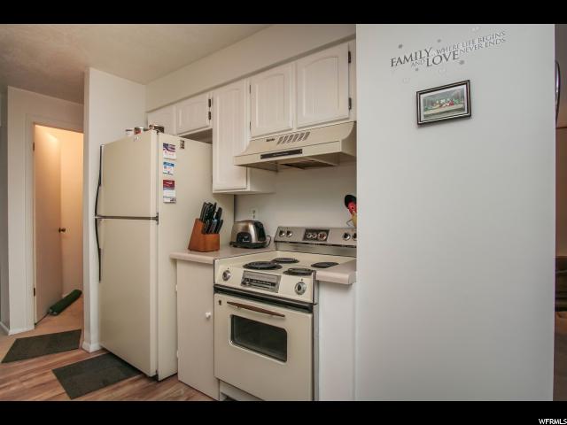 825 S 1650 E #B, Clearfield, UT 84015 — photo 8