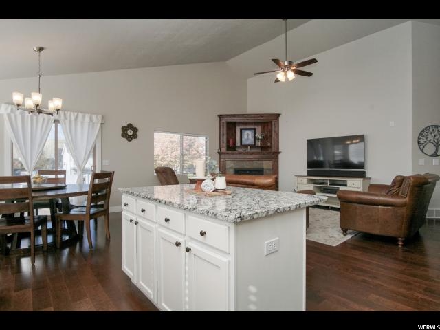 1467 N 2475 W, Clinton, UT 84015 — photo 3