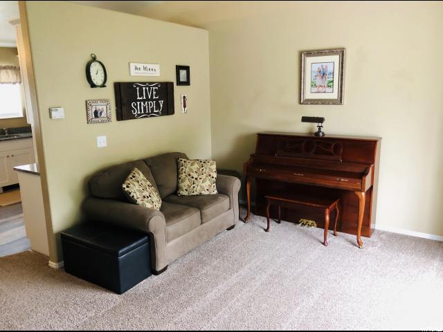 456 Aspen Meadow Dr, North Logan, UT 84341 — photo 4