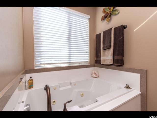 273 E 2050 N, North Ogden, UT 84414 — photo 11