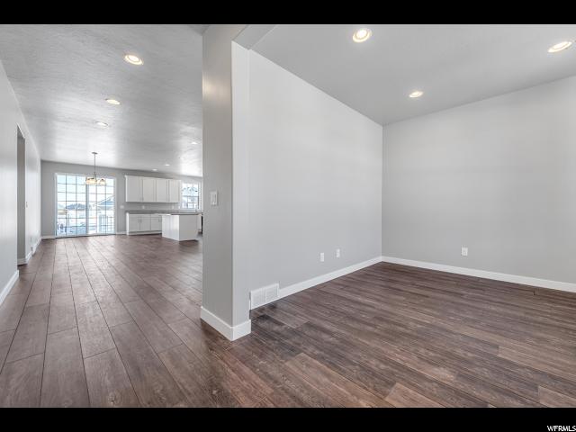 2449 N Sarus Crane Dr, Clinton, UT 84015 — photo 5