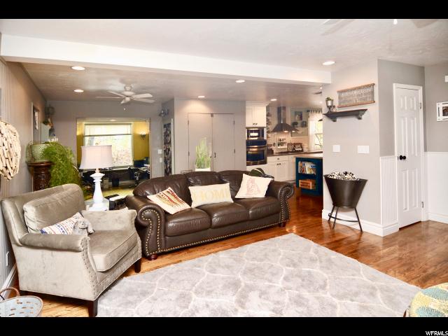 385 Willow Ridge, Centerville, UT 84014 — photo 2