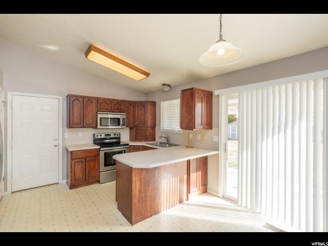 1998 N 950 W, Clinton, UT 84015 — photo 11