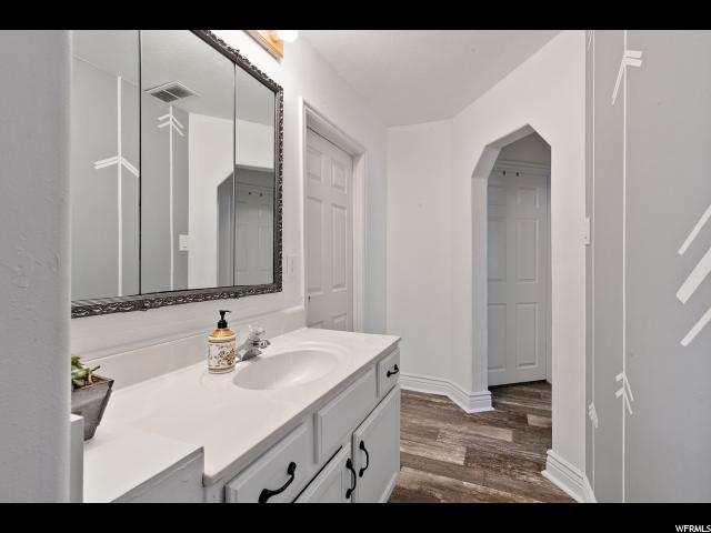 142 W 100 S, Levan, UT 84639 — photo 12