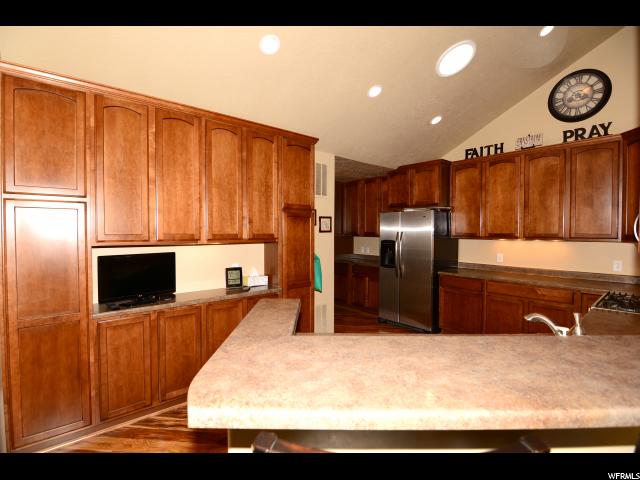 2235 N 230 E #UNIT B, North Logan, UT 84341 — photo 8