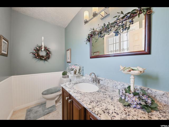 2255 E Sunset Dr, Layton, UT 84040 — photo 9