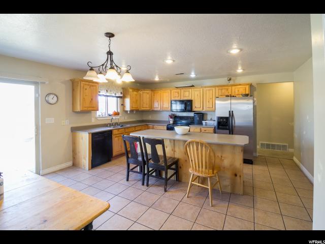574 E 650 N, Vernal, UT 84078 — photo 4