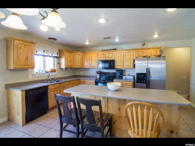 574 E 650 N, Vernal, UT 84078 — photo 2