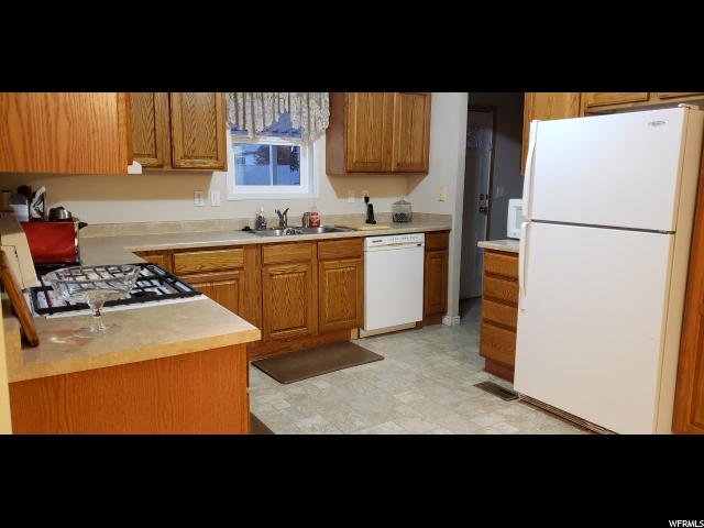165 N 100 E, Wellington, UT 84542 — photo 9