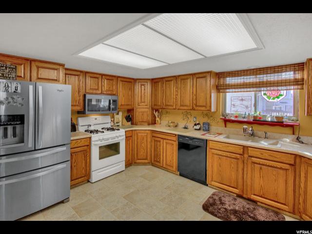 2219 N 1965 E, Layton, UT 84040 — photo 6