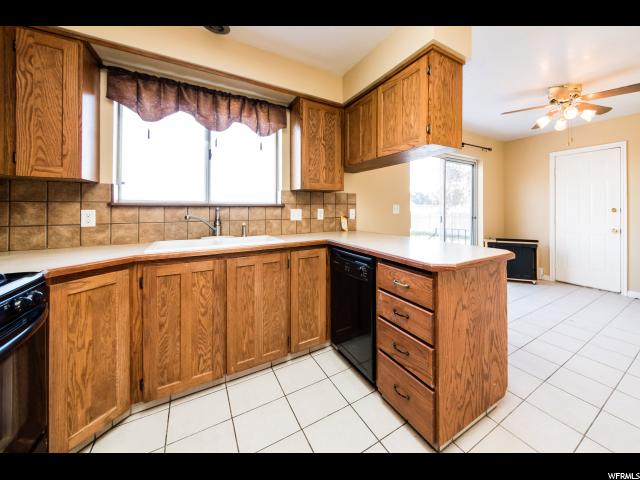 909 E 2950 N, North Logan, UT 84341 — photo 4