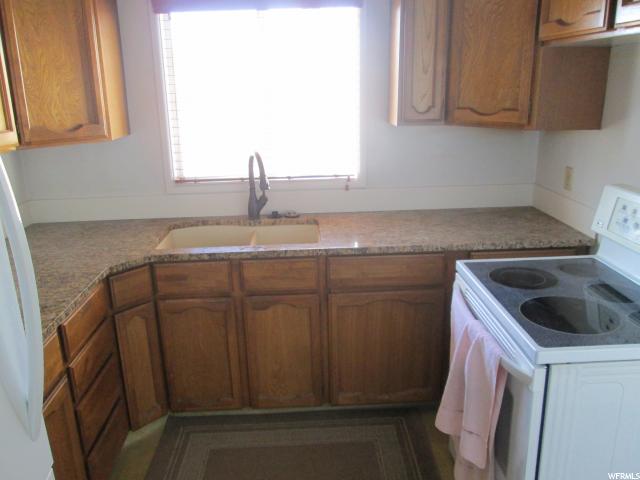 4579 S 250 E, Washington Terrace, UT 84405 — photo 7