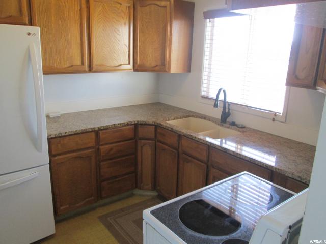 4579 S 250 E, Washington Terrace, UT 84405 — photo 6
