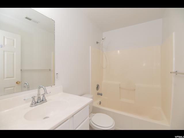586 S Marco Ln E, Ogden, UT 84404 — photo 8