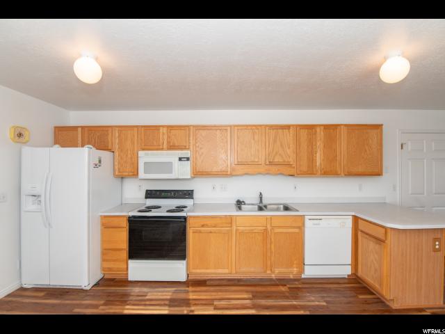 586 S Marco Ln E, Ogden, UT 84404 — photo 2