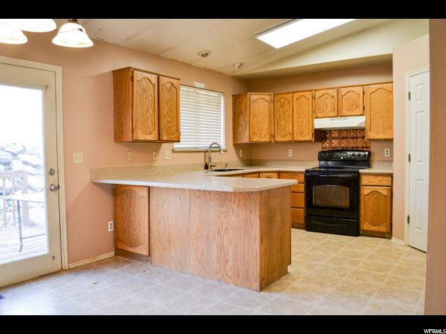 382 E 3350 N, North Ogden, UT 84414 — photo 4