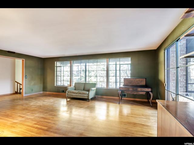 1527 E Oak Ridge Dr, Ogden, UT 84403 — photo 4