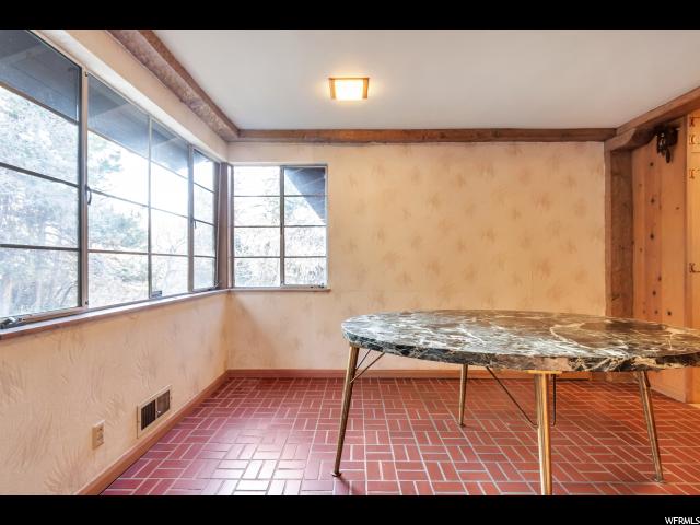 1527 E Oak Ridge Dr, Ogden, UT 84403 — photo 11