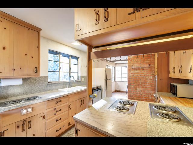 1527 E Oak Ridge Dr, Ogden, UT 84403 — photo 8