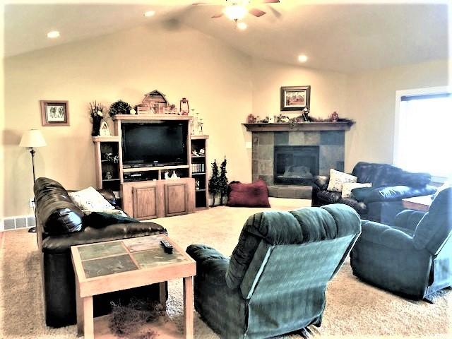 257 W 400 S, Hyde Park, UT 84318 — photo 4