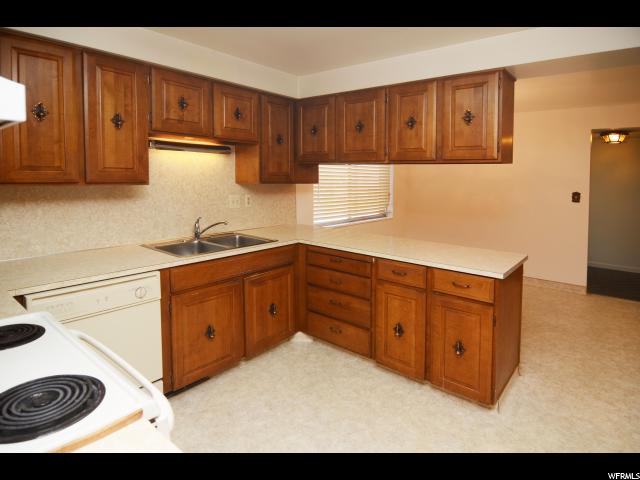 1584 N 75 W, Sunset, UT 84015 — photo 4