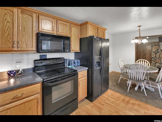 413 W 2350 N, Sunset, UT 84015 — photo 8