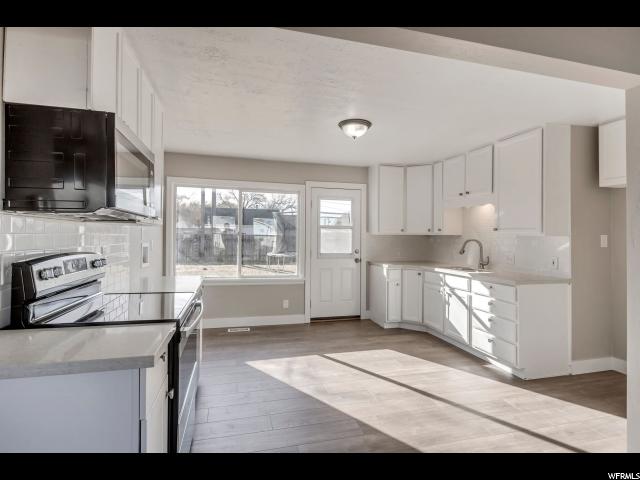 107 W 1900 N, Sunset, UT 84015 — photo 8