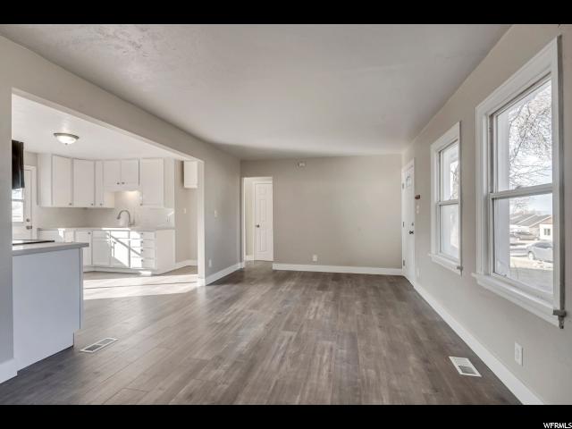 107 W 1900 N, Sunset, UT 84015 — photo 6
