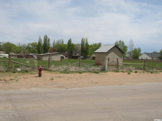 600 S State, Roosevelt, UT 84066 — photo 2