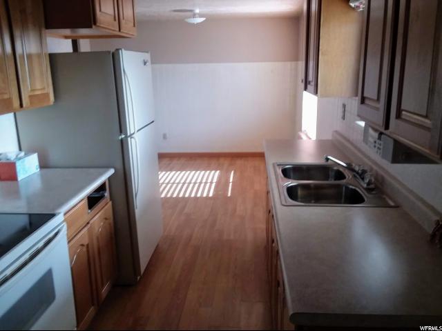 326 E St, Helper, UT 84526 — photo 3