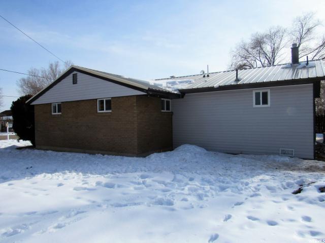 284 S 100 E, Vernal, UT 84078 — photo 3