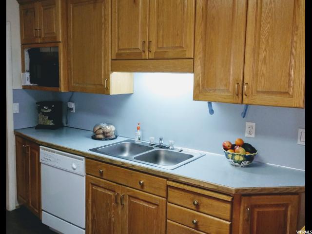 8440 S 115 E, Sandy, UT 84070 — photo 10