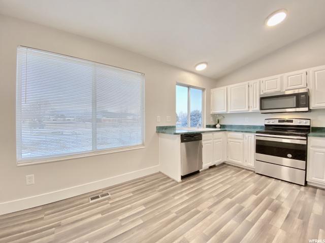 5326 S Vista Dr, Roy, UT 84067 — photo 9