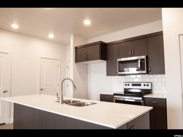 334 S 1580 E, Hyrum, UT 84319 — photo 8