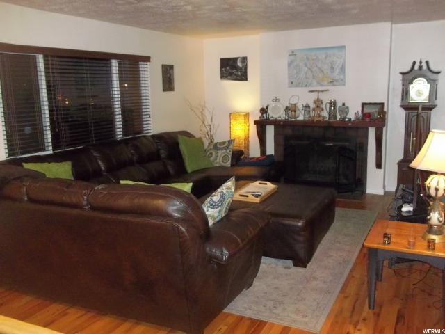 1325 N Nayon E, Layton, UT 84040 — photo 2