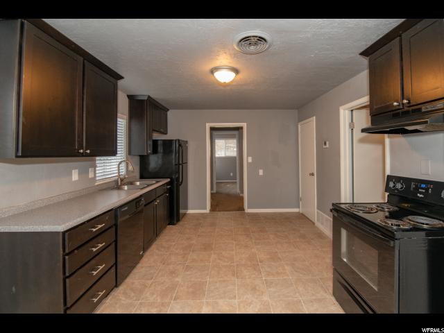 752 W 1800 N, Clinton, UT 84015 — photo 5