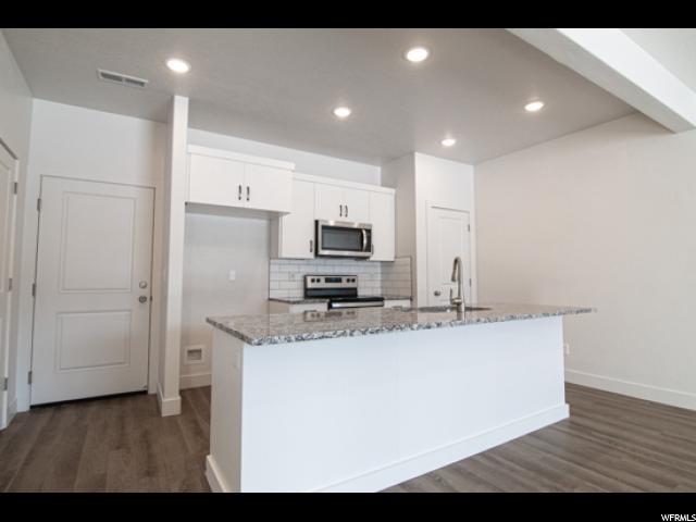 335 S 1580 E, Hyrum, UT 84319 — photo 6