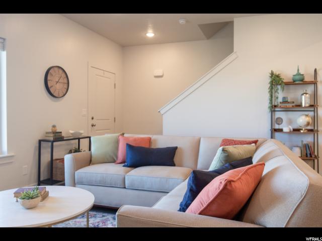 335 S 1580 E, Hyrum, UT 84319 — photo 8