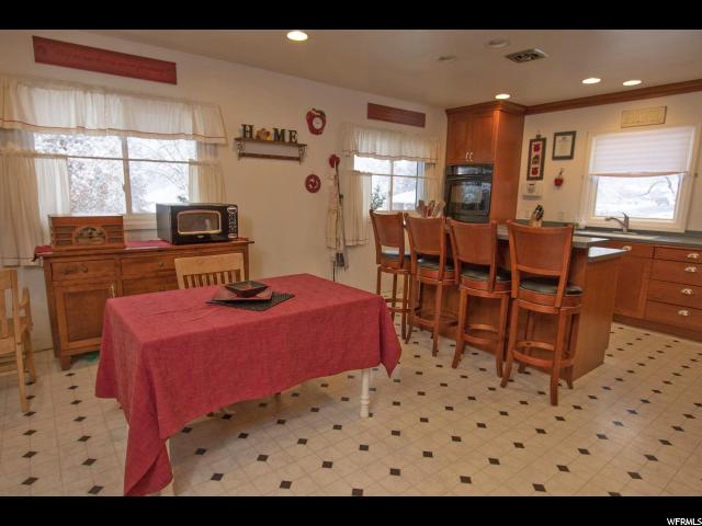 1391 E Kingston Dr, Ogden, UT 84403 — photo 9
