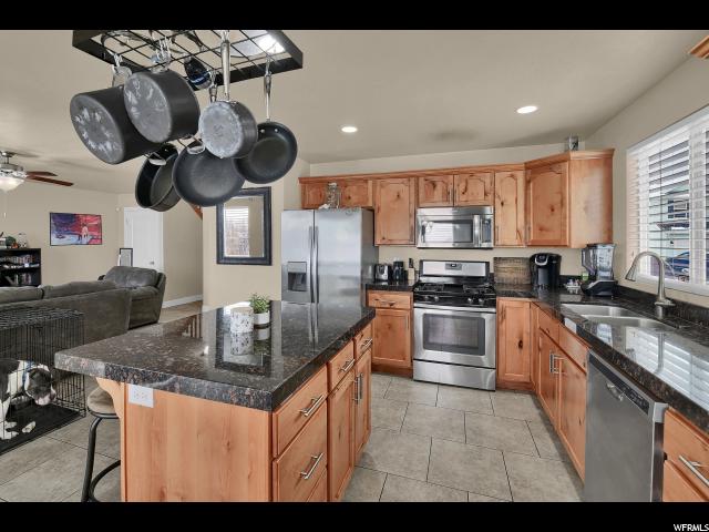 2439 S Laurel St, West Haven, UT 84401 — photo 8