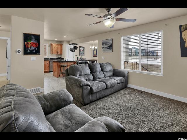 2439 S Laurel St, West Haven, UT 84401 — photo 4