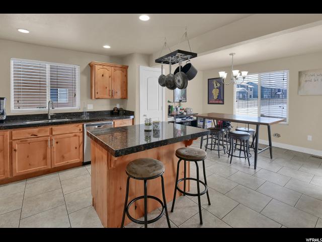 2439 S Laurel St, West Haven, UT 84401 — photo 6