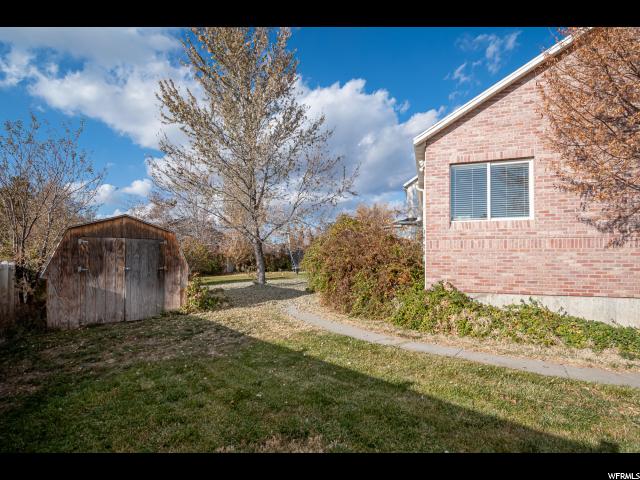 886 S Lloyd Rd E, Fruit Heights, UT 84037 — photo 6