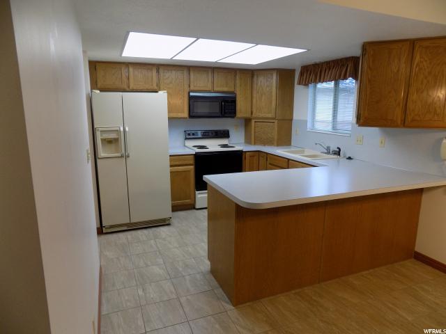 5381 S 550 E, Washington Terrace, UT 84405 — photo 4