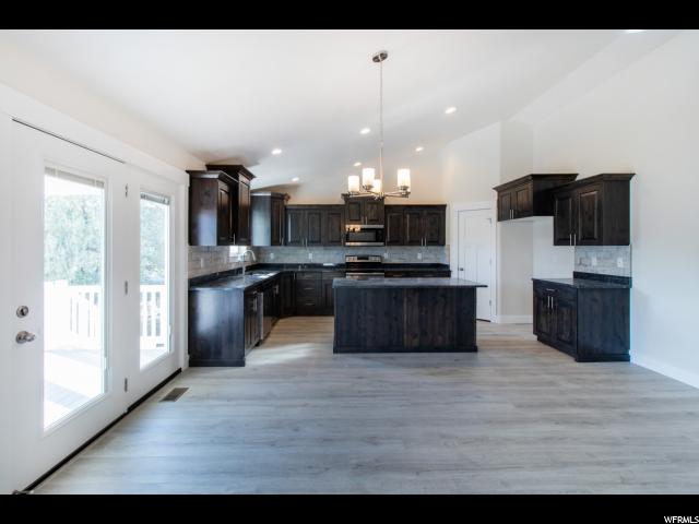 305 E Kingston Dr, South Weber, UT 84405 — photo 6