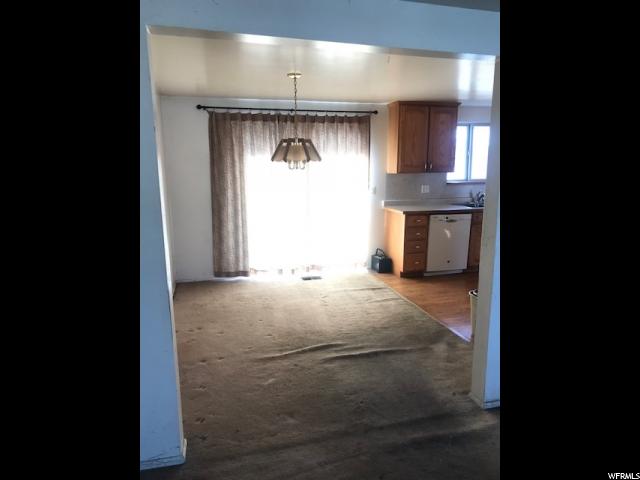 1064 E Larkspur Dr, Sandy, UT 84094 — photo 7