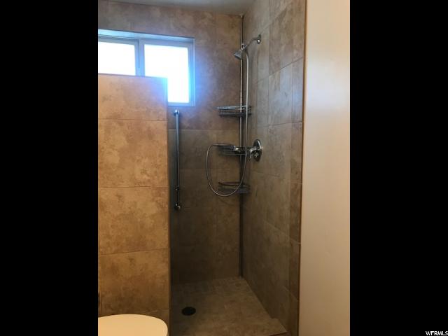 1064 E Larkspur Dr, Sandy, UT 84094 — photo 10