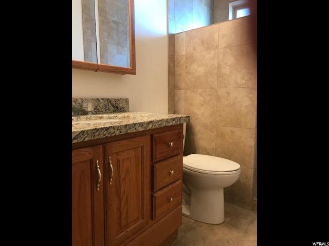 1064 E Larkspur Dr, Sandy, UT 84094 — photo 9